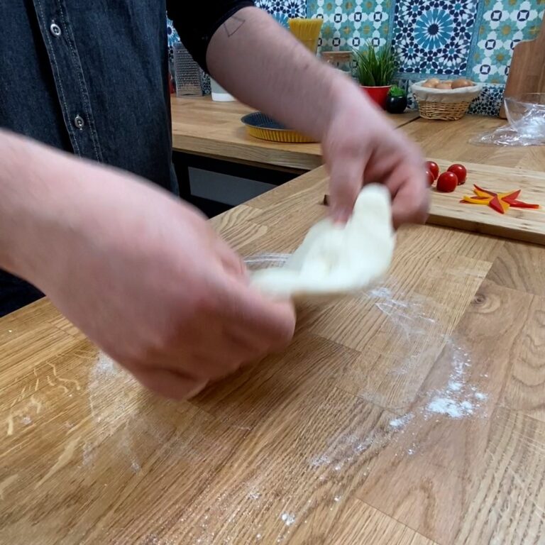 Pizza facile fatta in casa