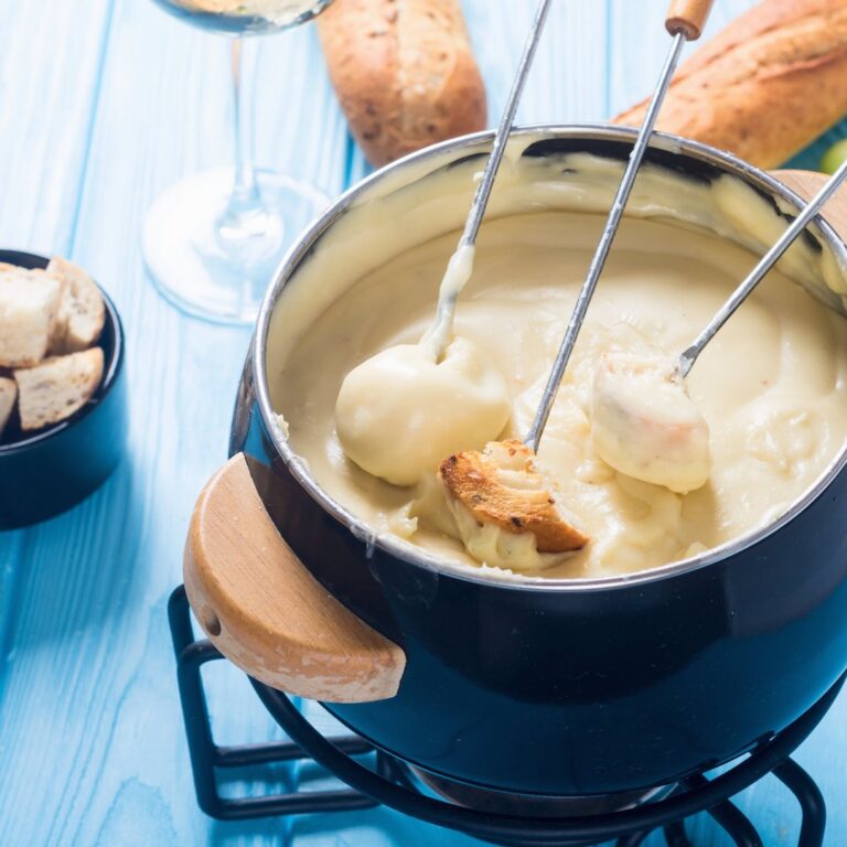 La traditionnelle fondue savoyarde