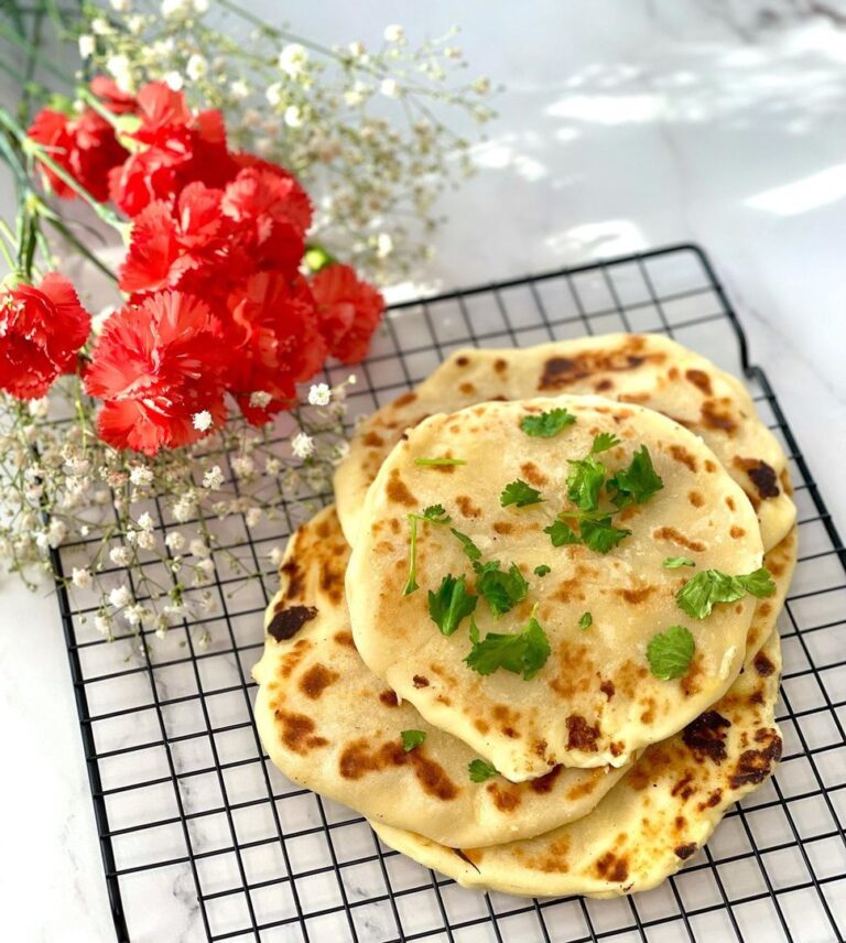 Cheese naan maison