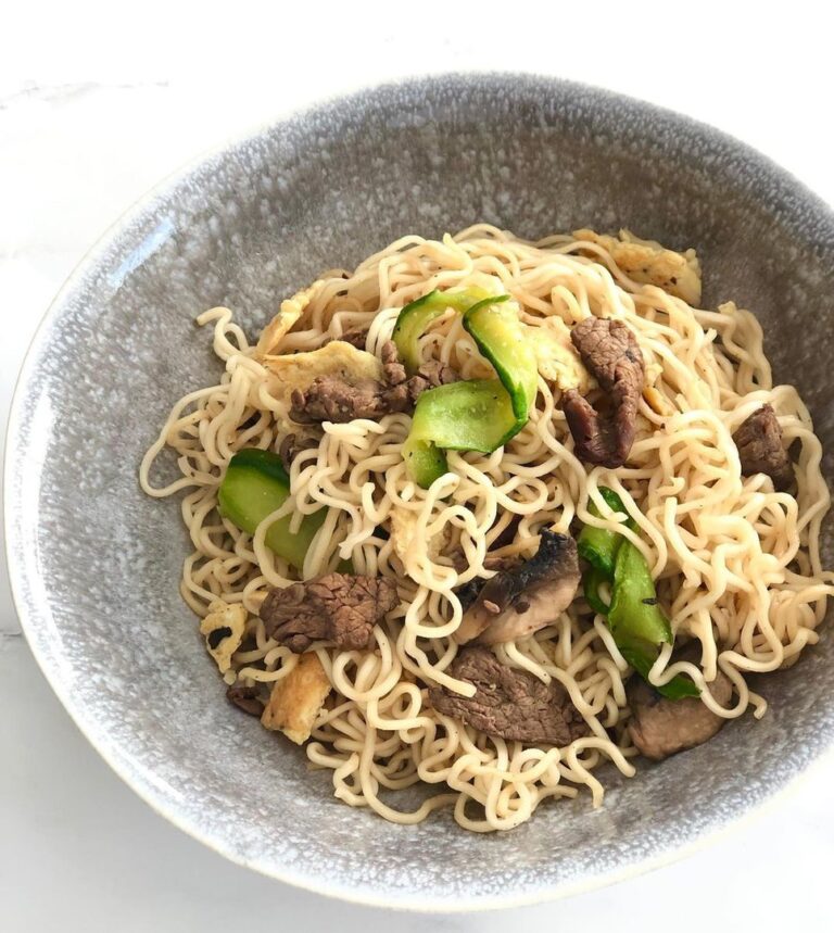 Nouilles sautées aux bœuf