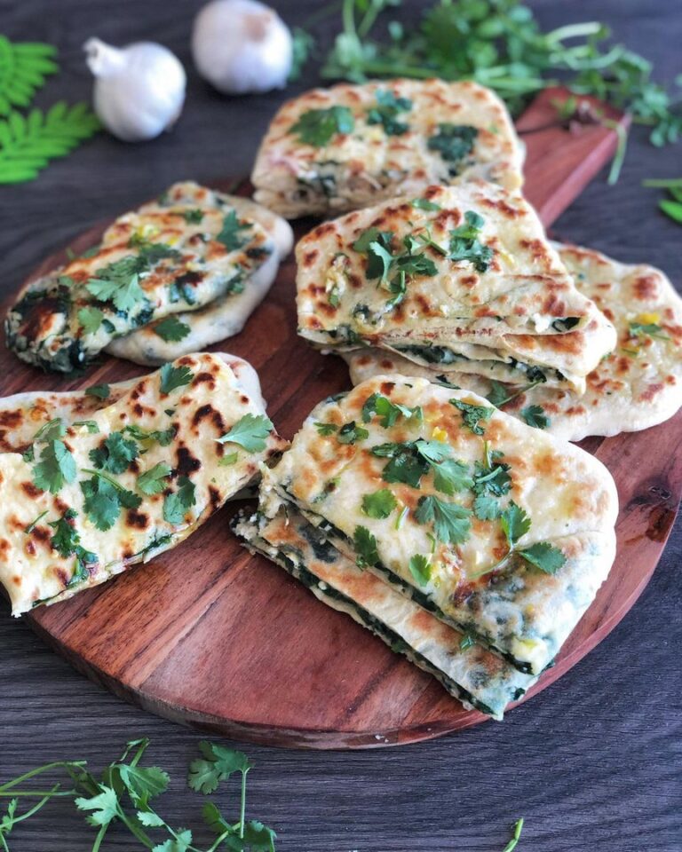 Naans au fromage et épinard