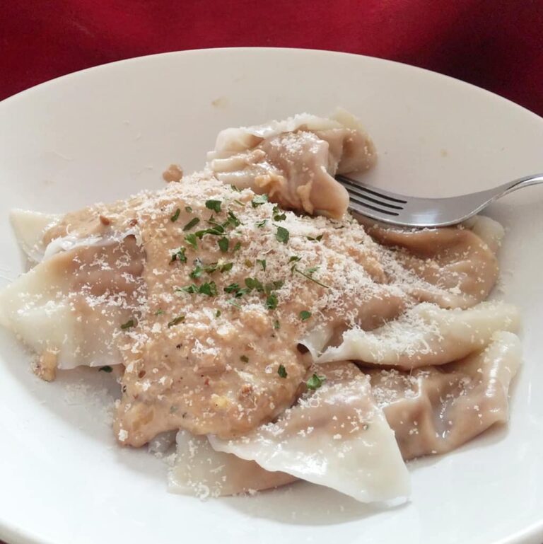 Raviolis aux cèpes et noix