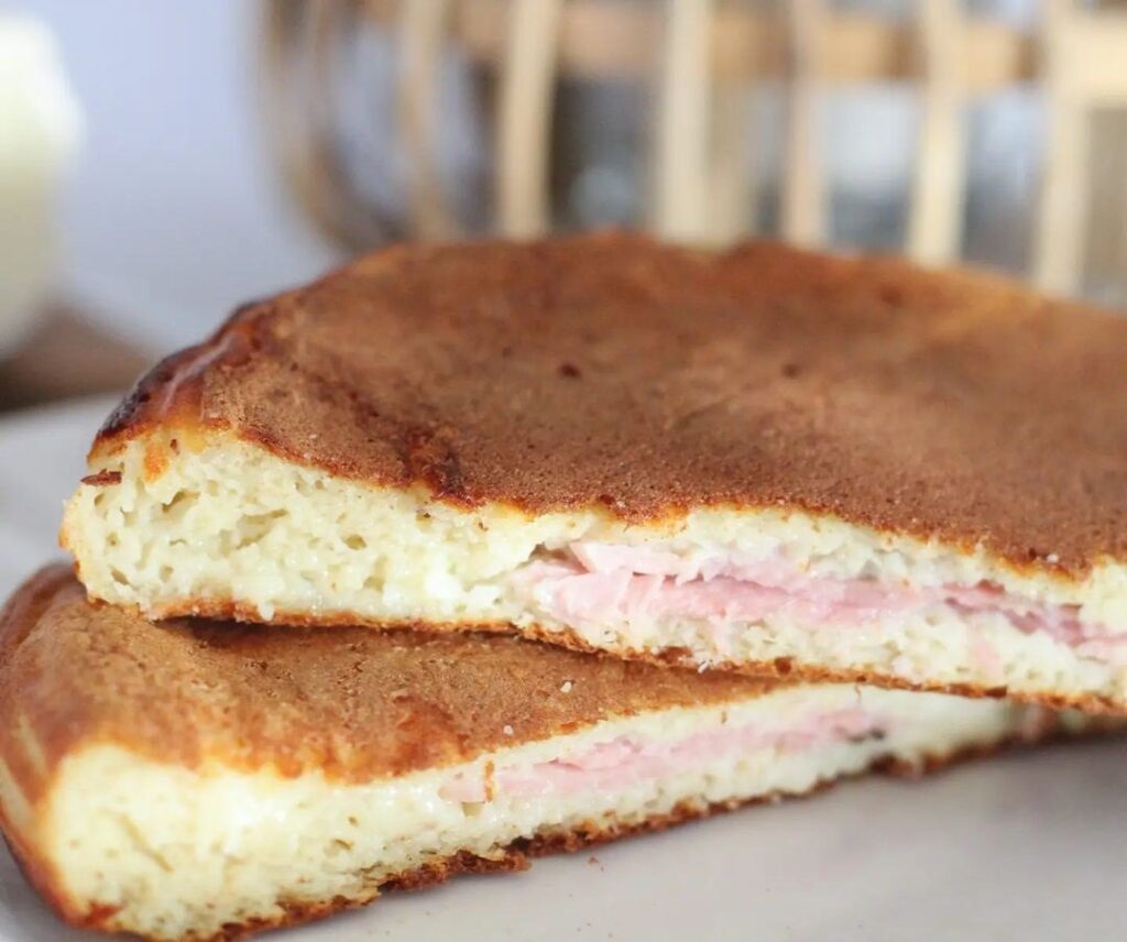 Pancake fourrée à la truite fumée et chèvre