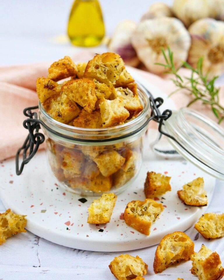 Croûtons à l’ail et aux herbes anti gaspi
