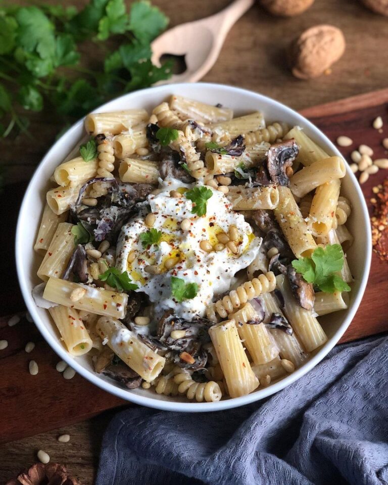 Pâtes aux champignons et burrata