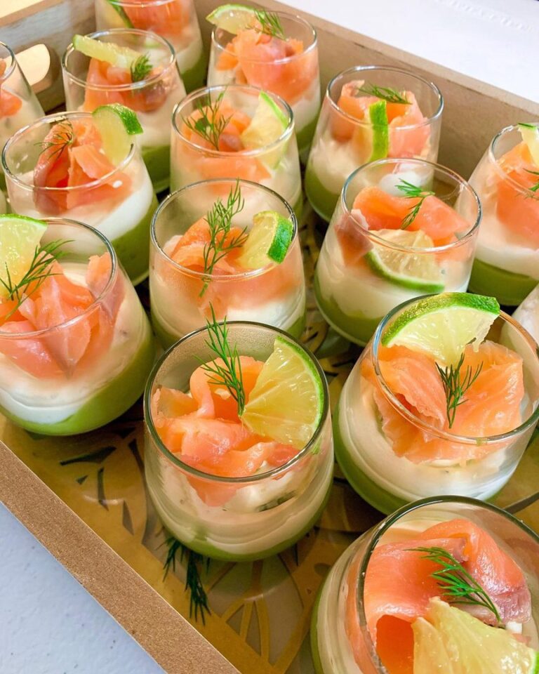 Verrines avocat fromage frais saumon