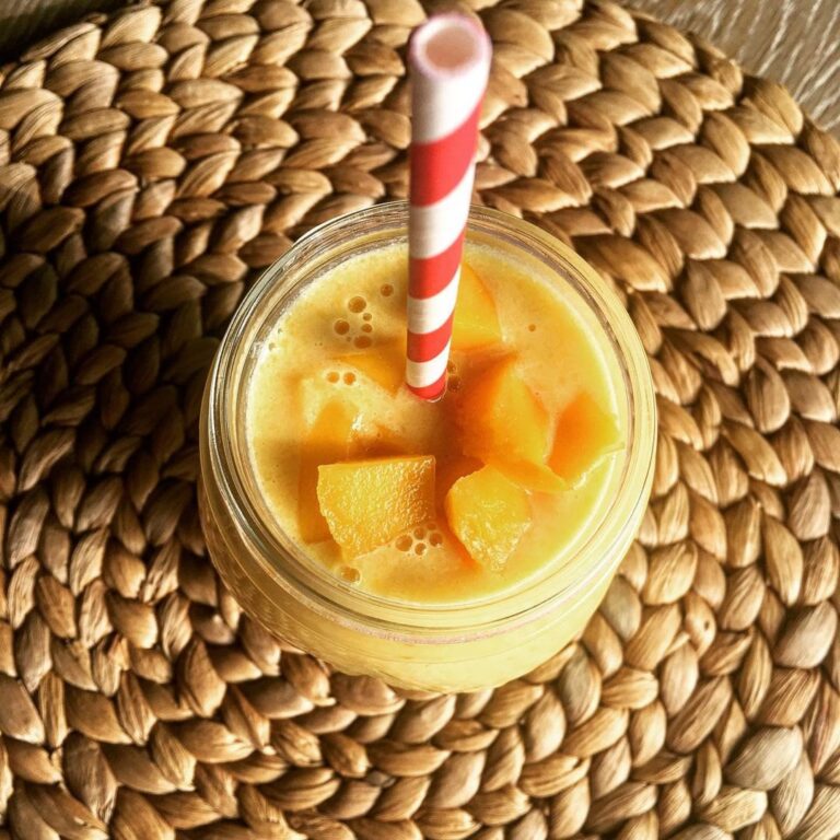 Lassi mango au lait végétal
