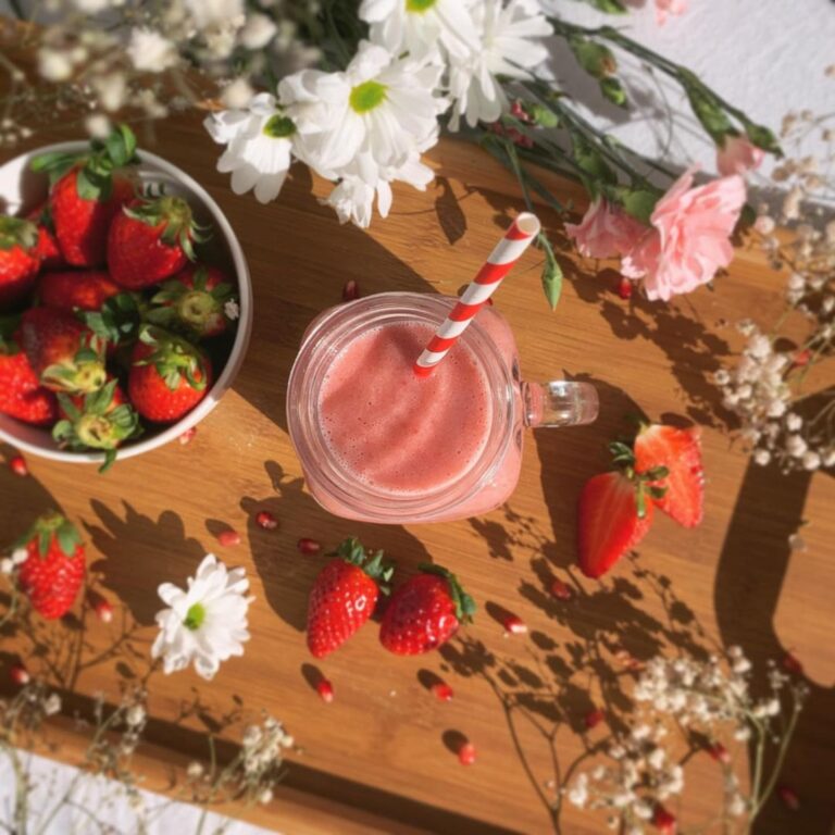 Smoothie fraise banane et lait d&rsquo;amandes
