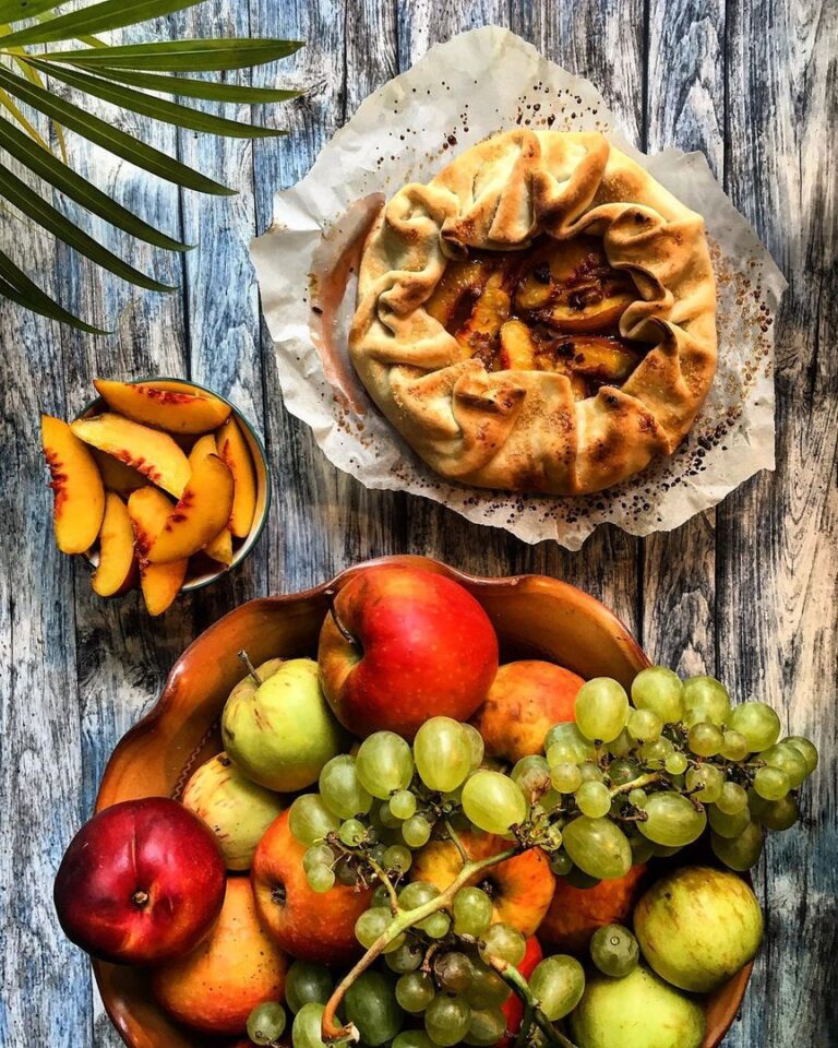 Tarte à la poudre d&rsquo;amandes et aux pêches