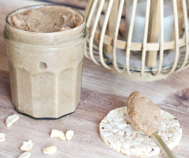 Caramel de dattes et noix de cajou