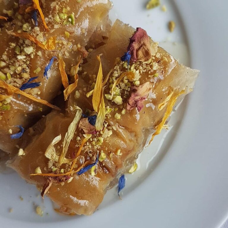 Baklava rolls aux fruits secs