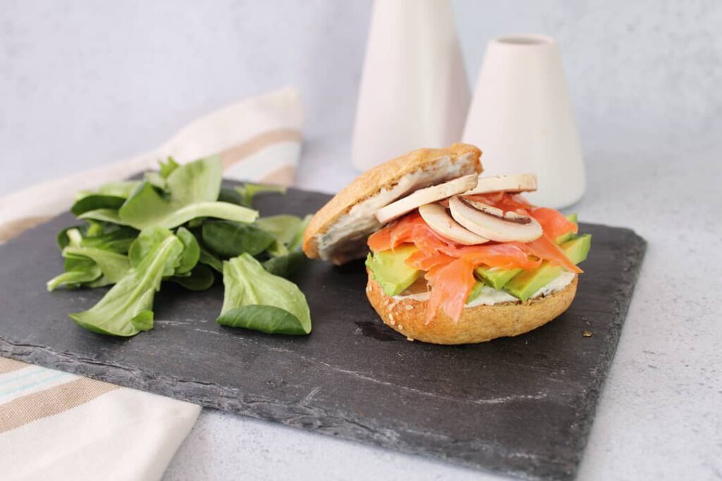 Bagel saumon et avocat