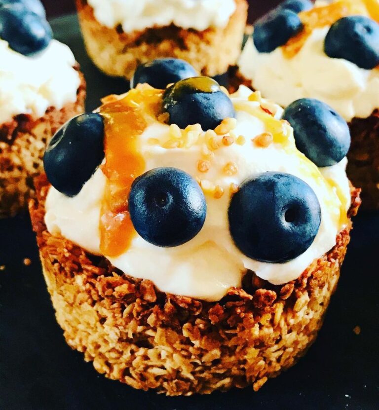 Cupcakes aux flocons d’avoine et myrtilles