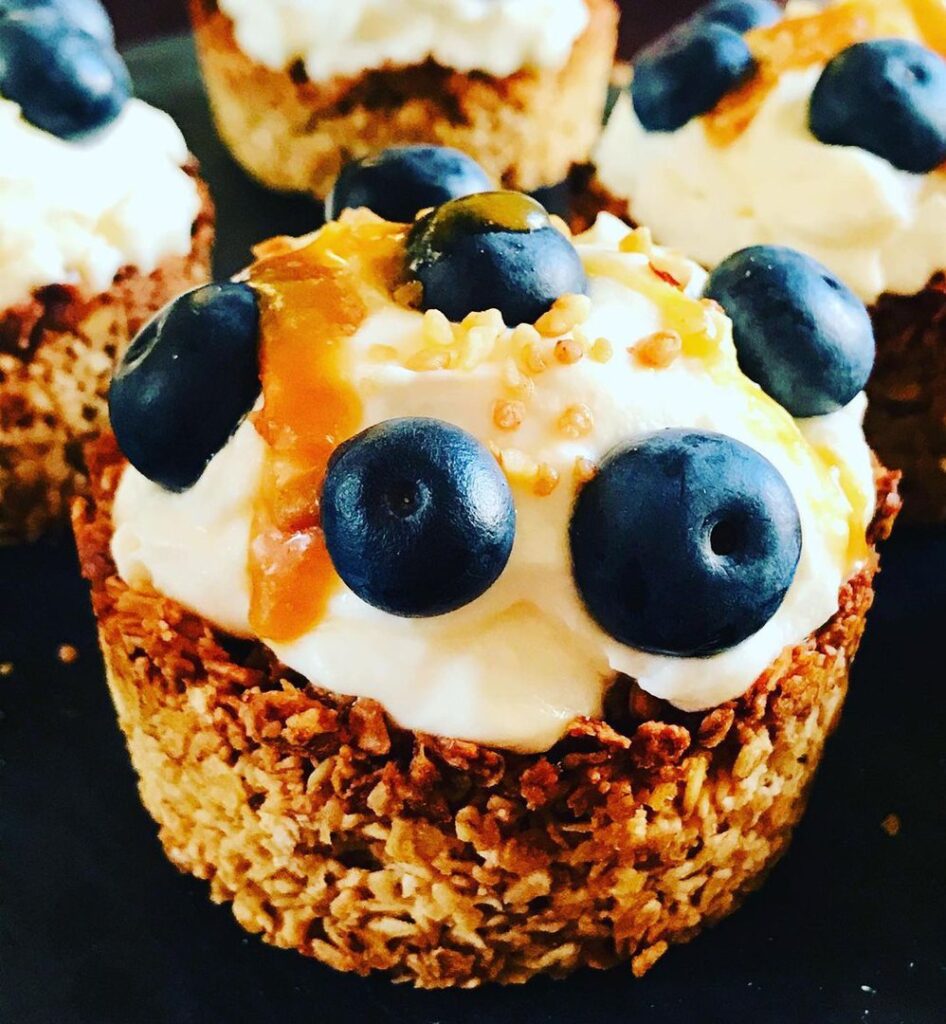 Cupcakes aux flocons d’avoine et myrtilles