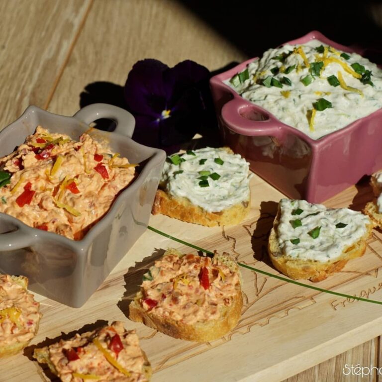 Duo de tartines, crème de chorizo et crème de courgette