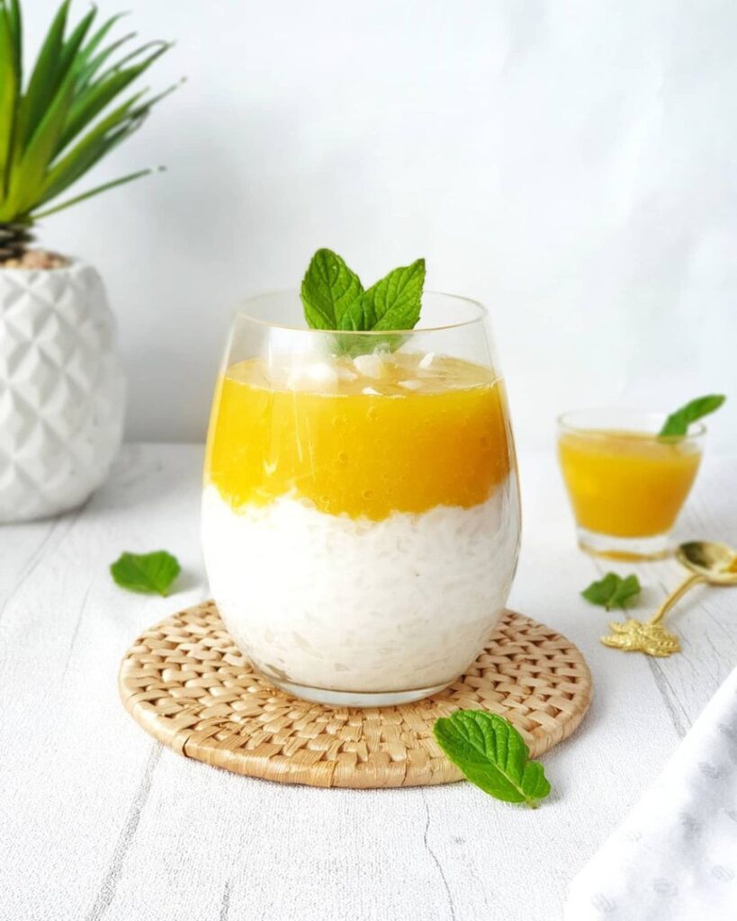 Riz au lait de coco – coulis de mangue
