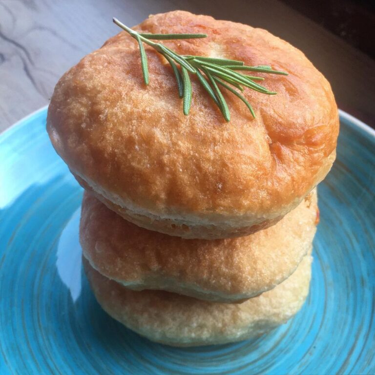 Tiganopsomo petits pains frits
