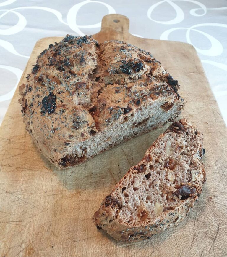 Pain complet aux figues – noix