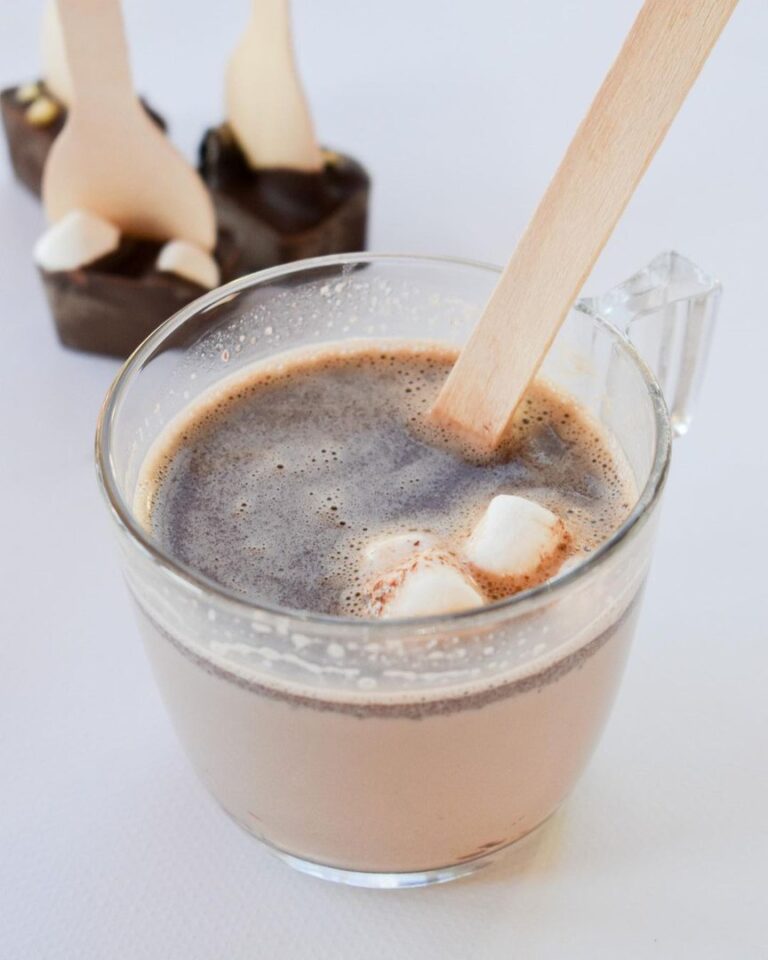 Cuillères à chocolat chaud