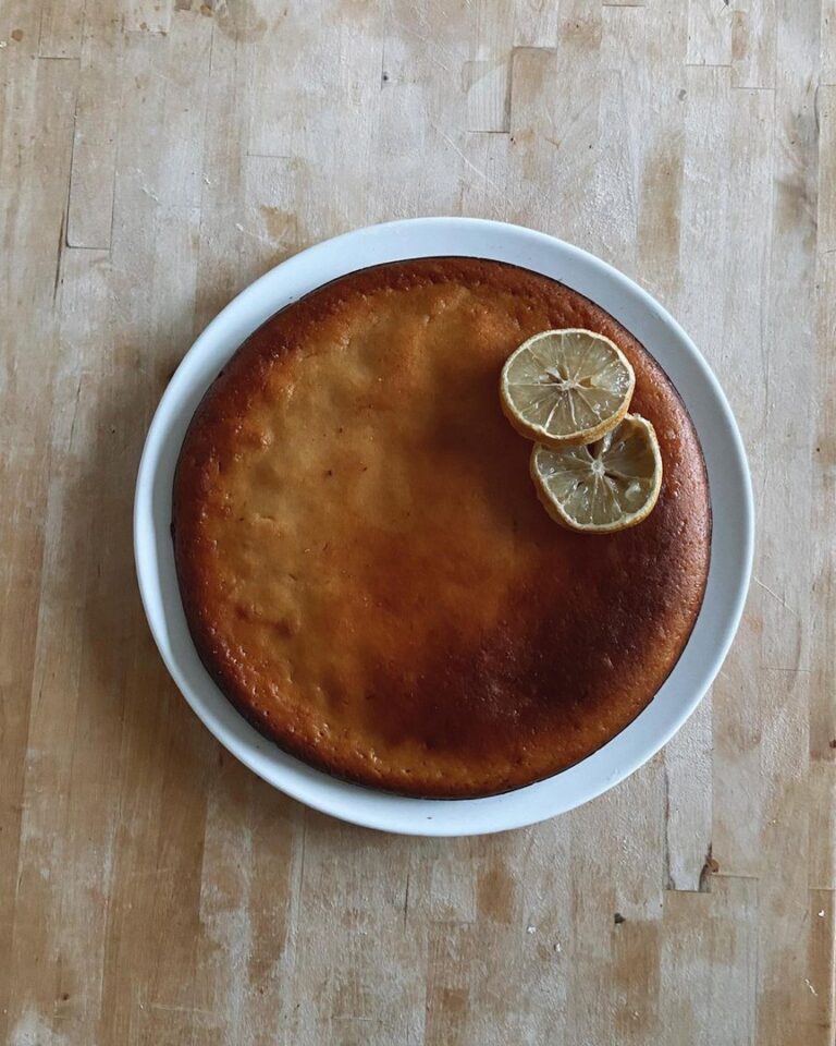 Gâteau au citron et à la compote de pommes