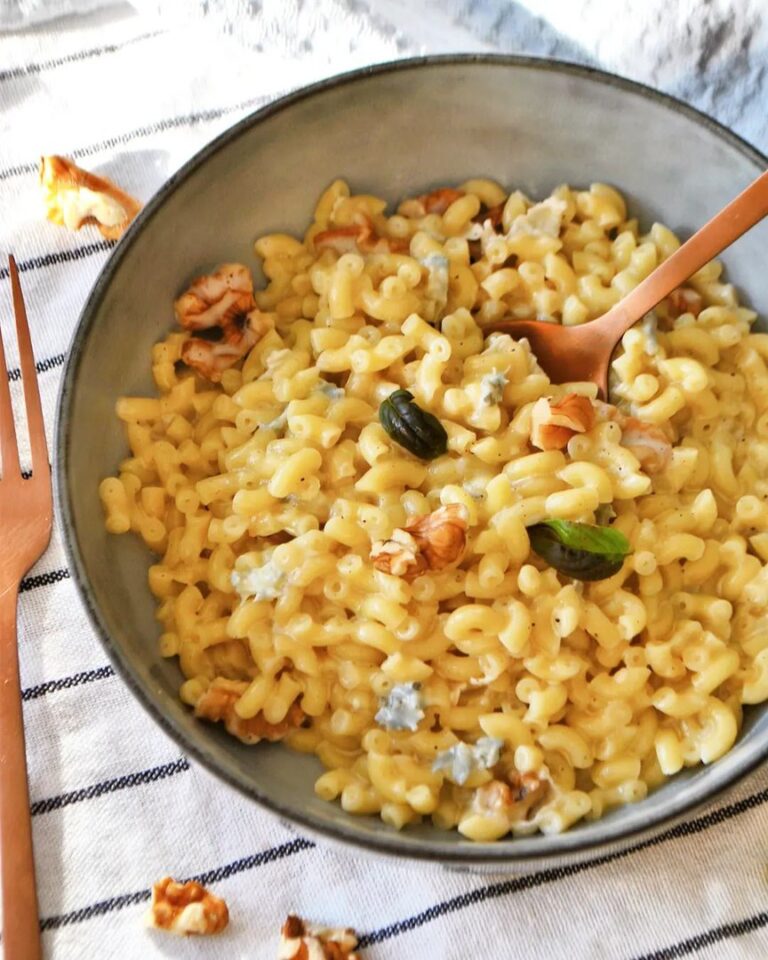 Pasta crémeuses gorgonzola – noix – basilic