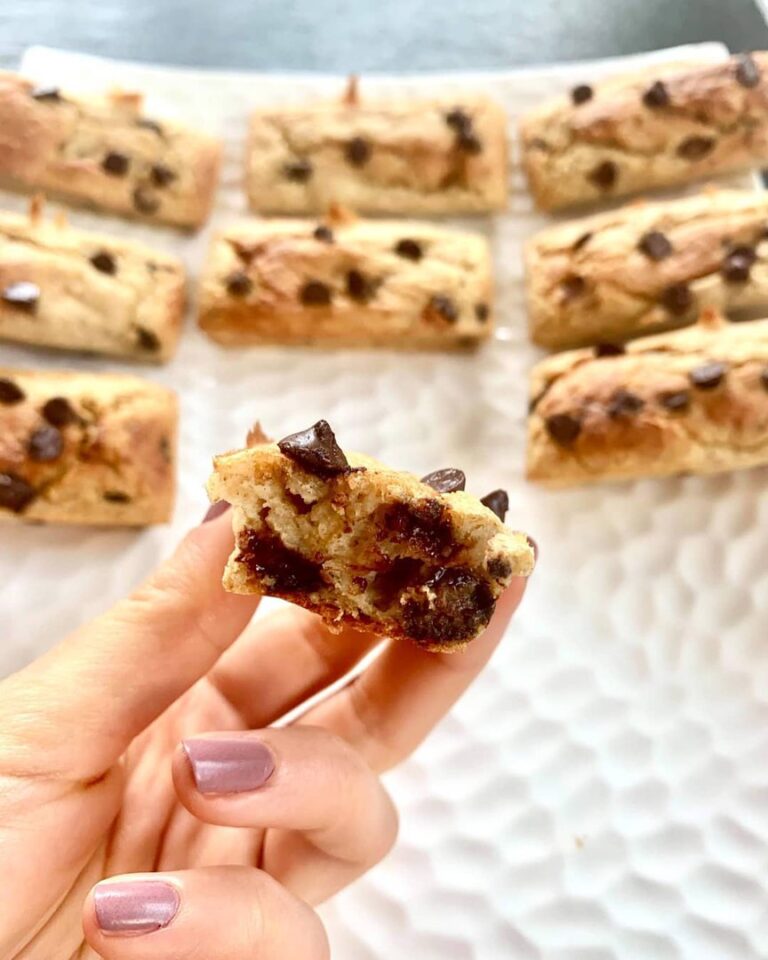 Mini banana cake