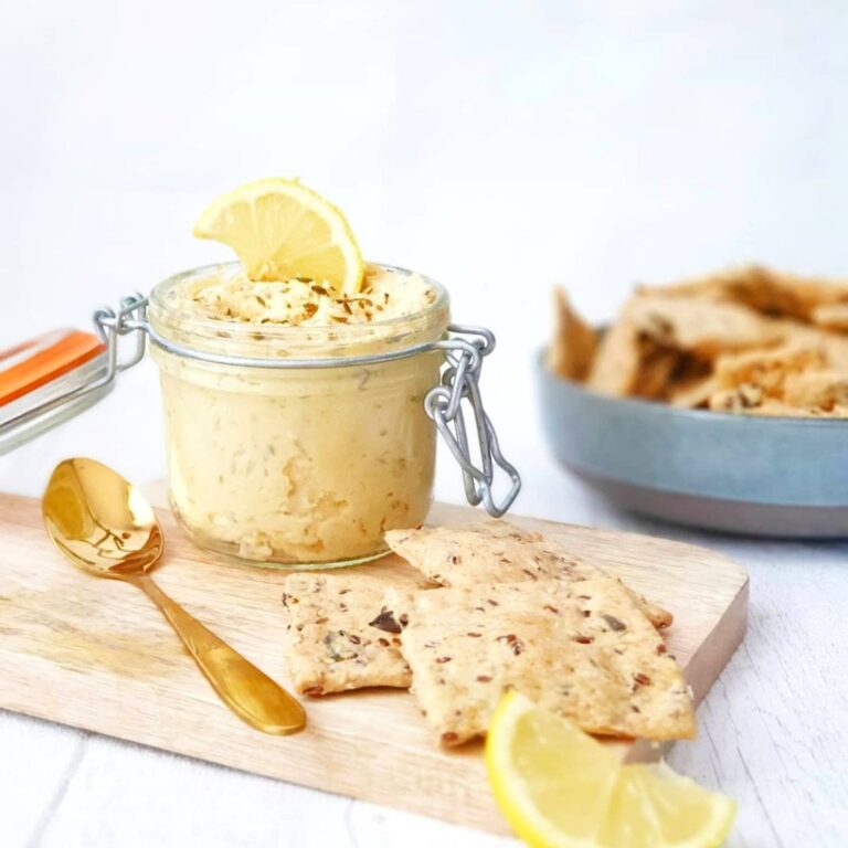 Crackers aux graines –  houmous maison