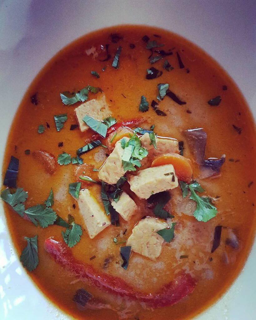 Curry rouge au tempeh