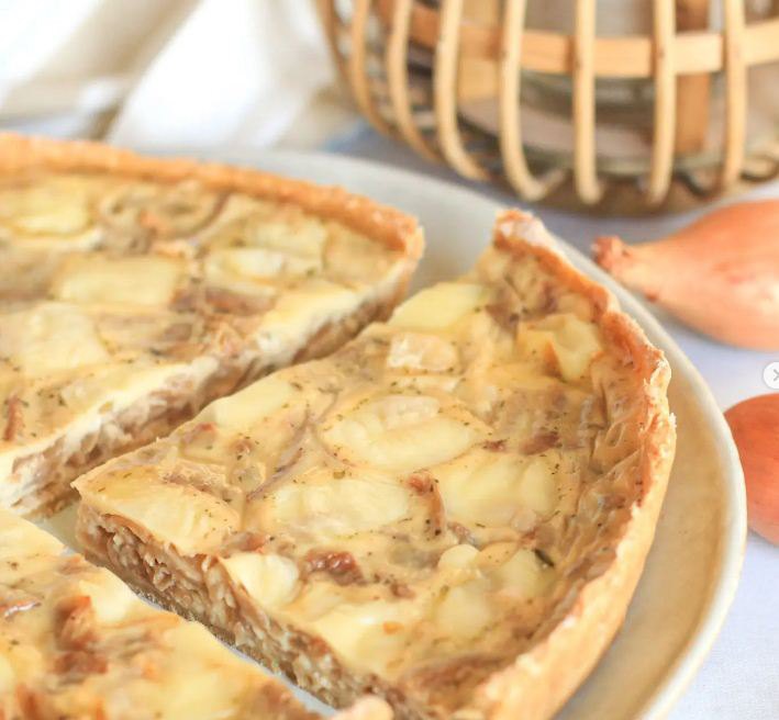 Tarte aux oignons et au fromage