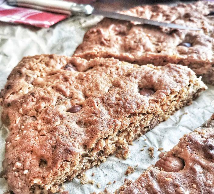 Gourmandise des écureuils ou cookie géant