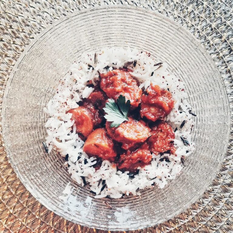 Rougail saucisses au piment d&rsquo;Espelette