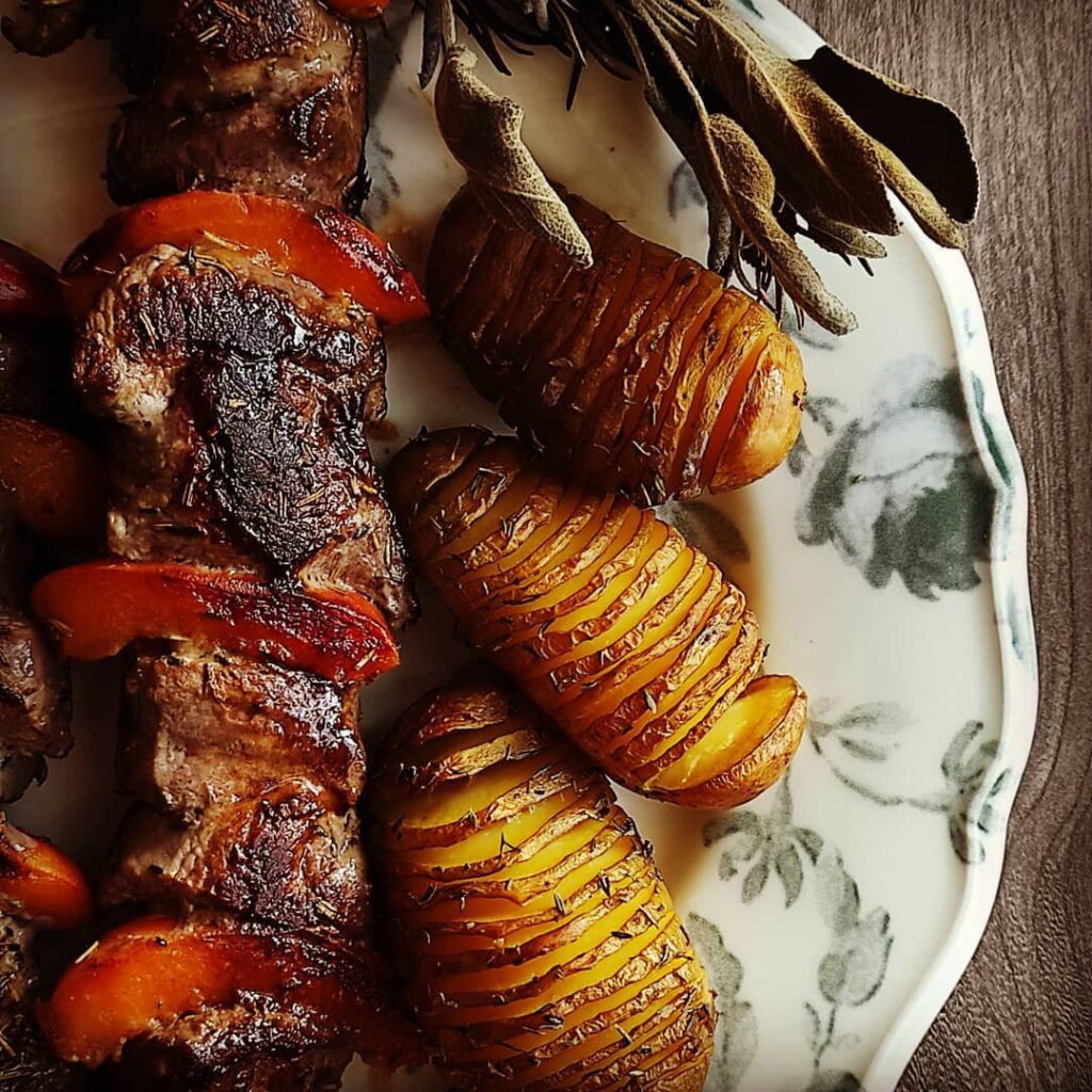 Brochettes de canard miel et abricots
