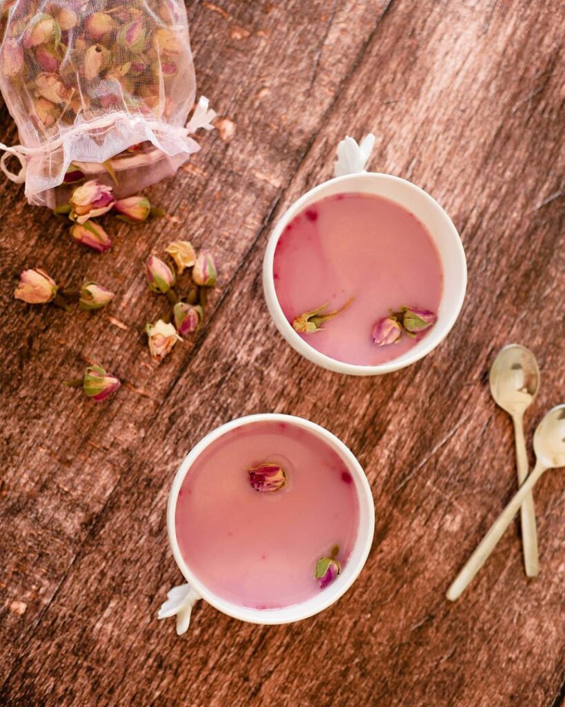 Boisson au lait d’amandes et au pitaya