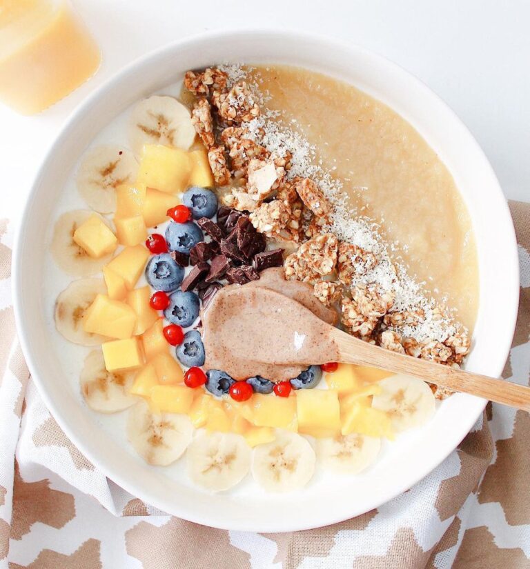 Bowl granola myrtilles et bananes