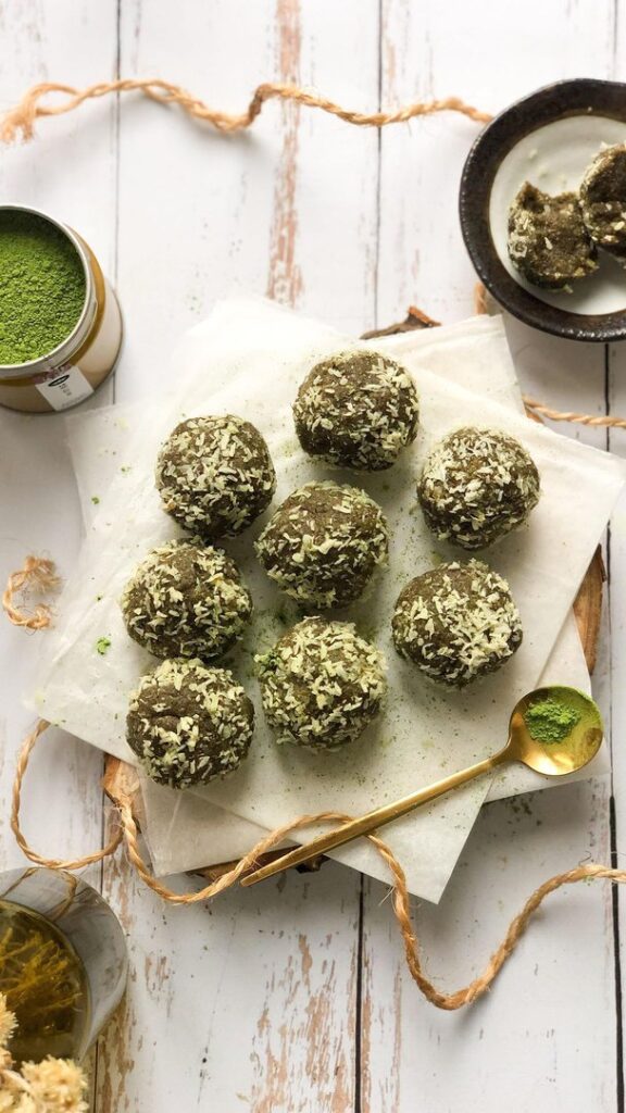 Energy balls matcha