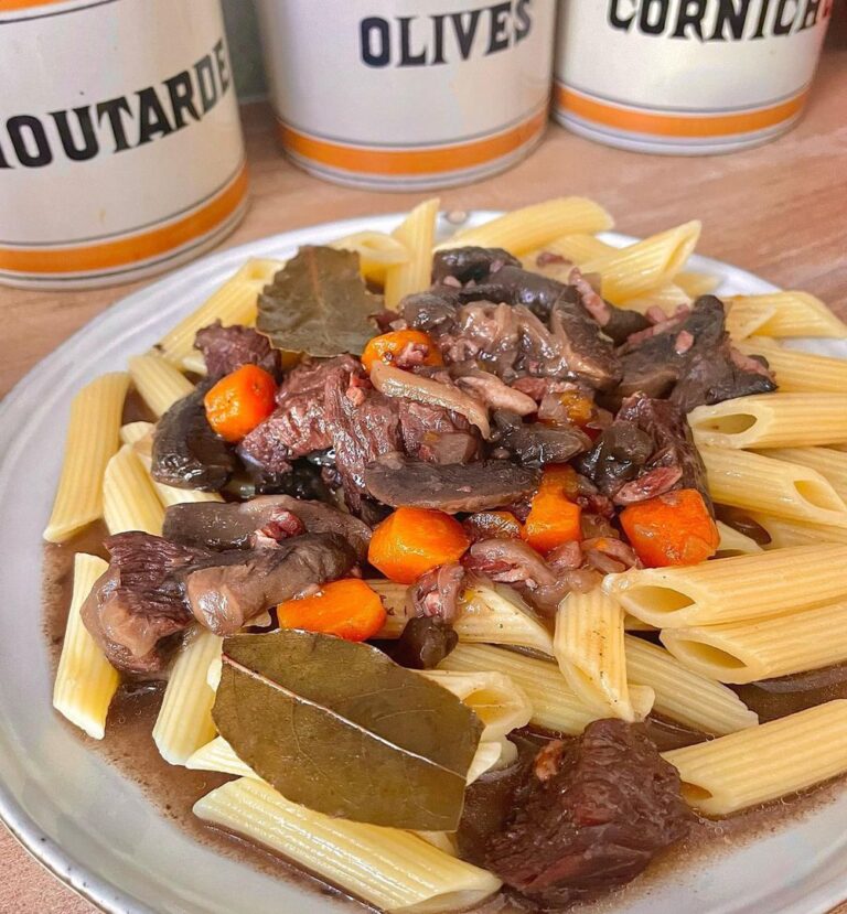 Bœuf bourguignon et pâtes
