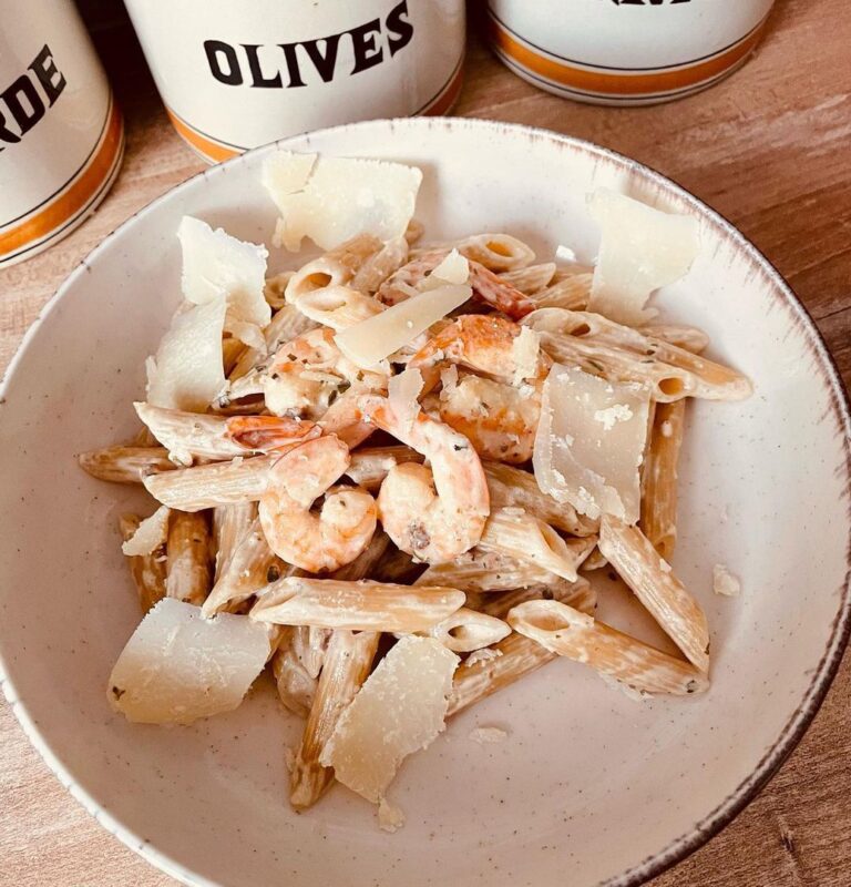 Pâtes à la crème et aux crevettes