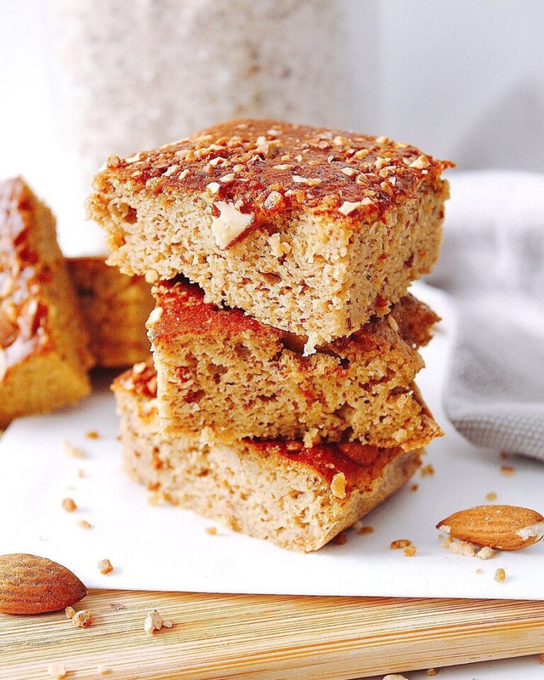 Carrés moelleux aux amandes