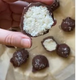 Billes de chocolat à la noix de coco