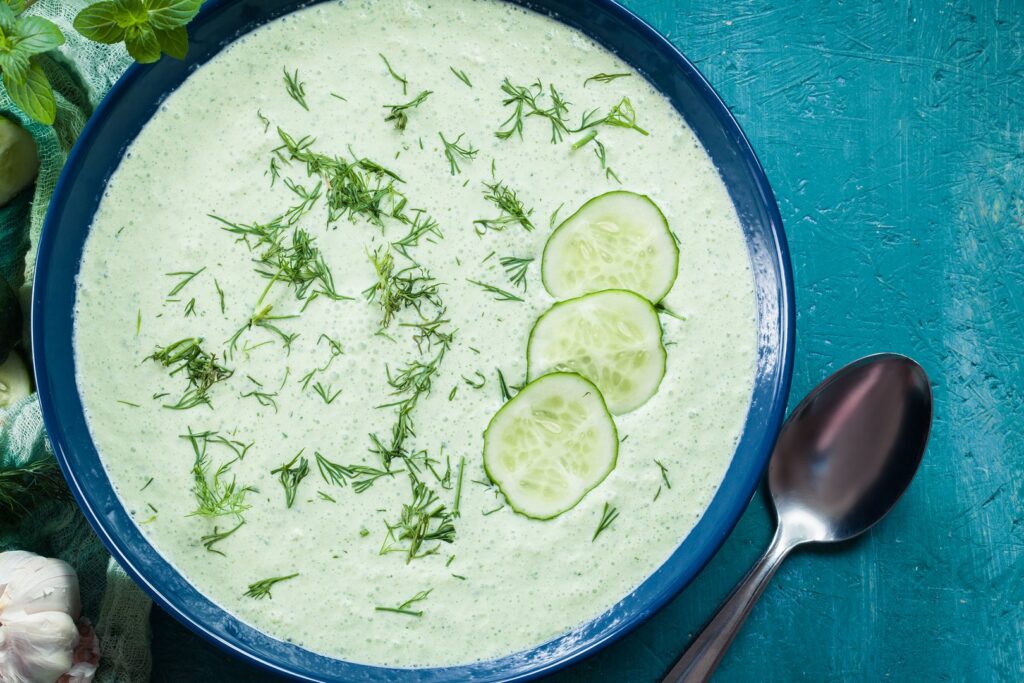 Kalte Gurkensuppe