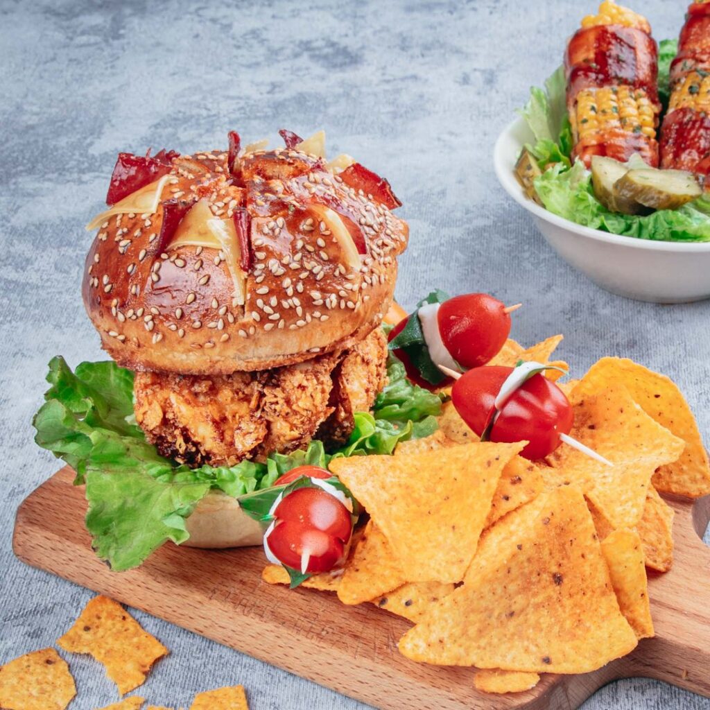 Hambúrguer de frango crocante