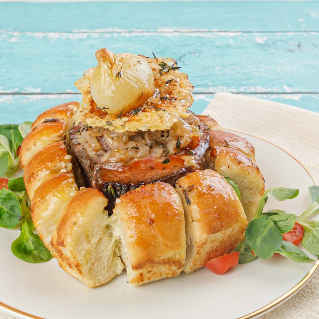 Französisches Zwiebel & Steak Sandwich