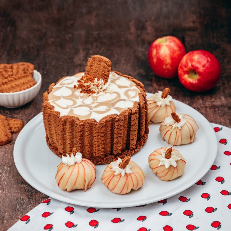 Cheesecake spéculoos et pommes caramélisées
