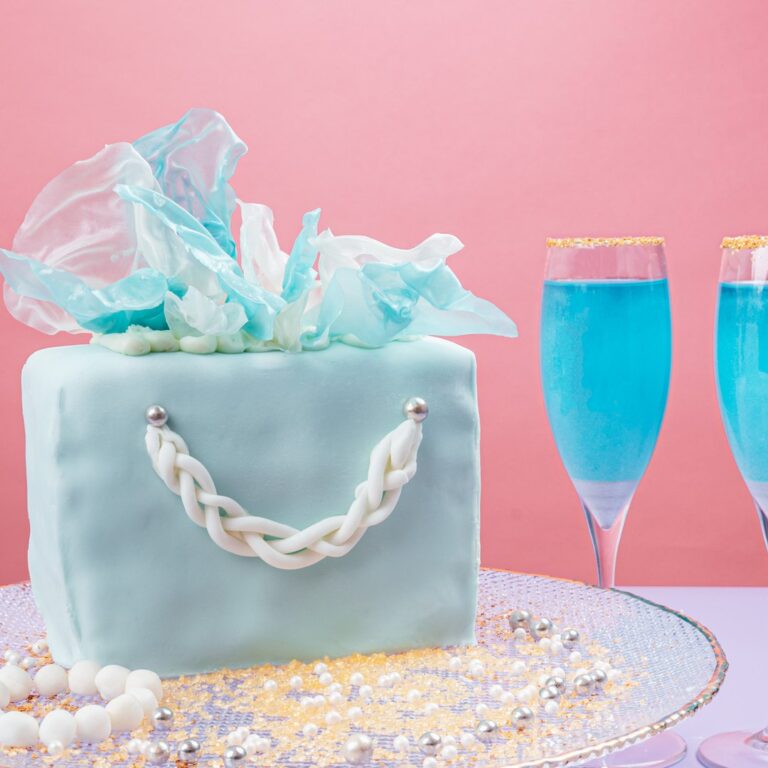 Elegancia y lujo en un solo postre!