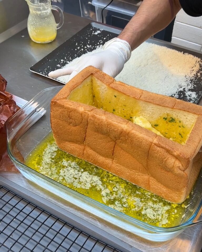 ¡Sándwich de lasaña con carne!