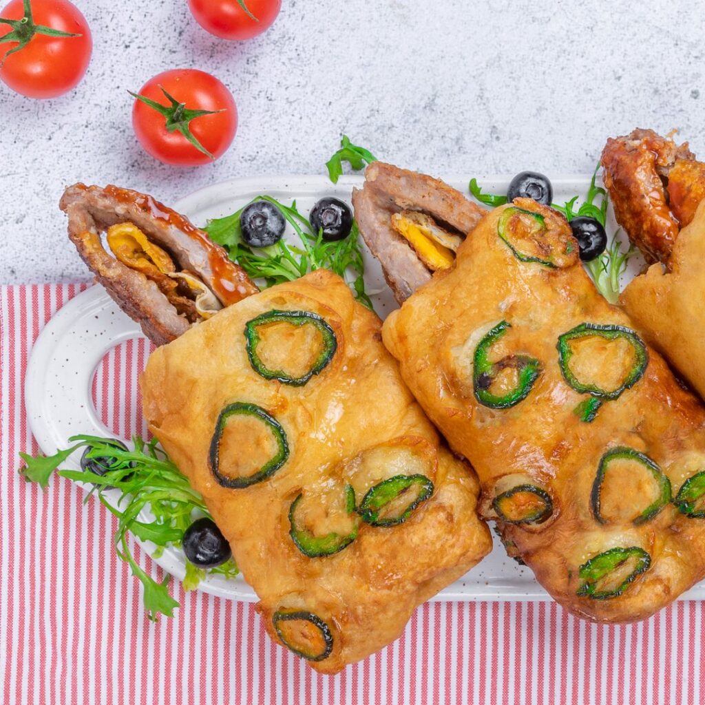 Rollito de huevo con salchicha!