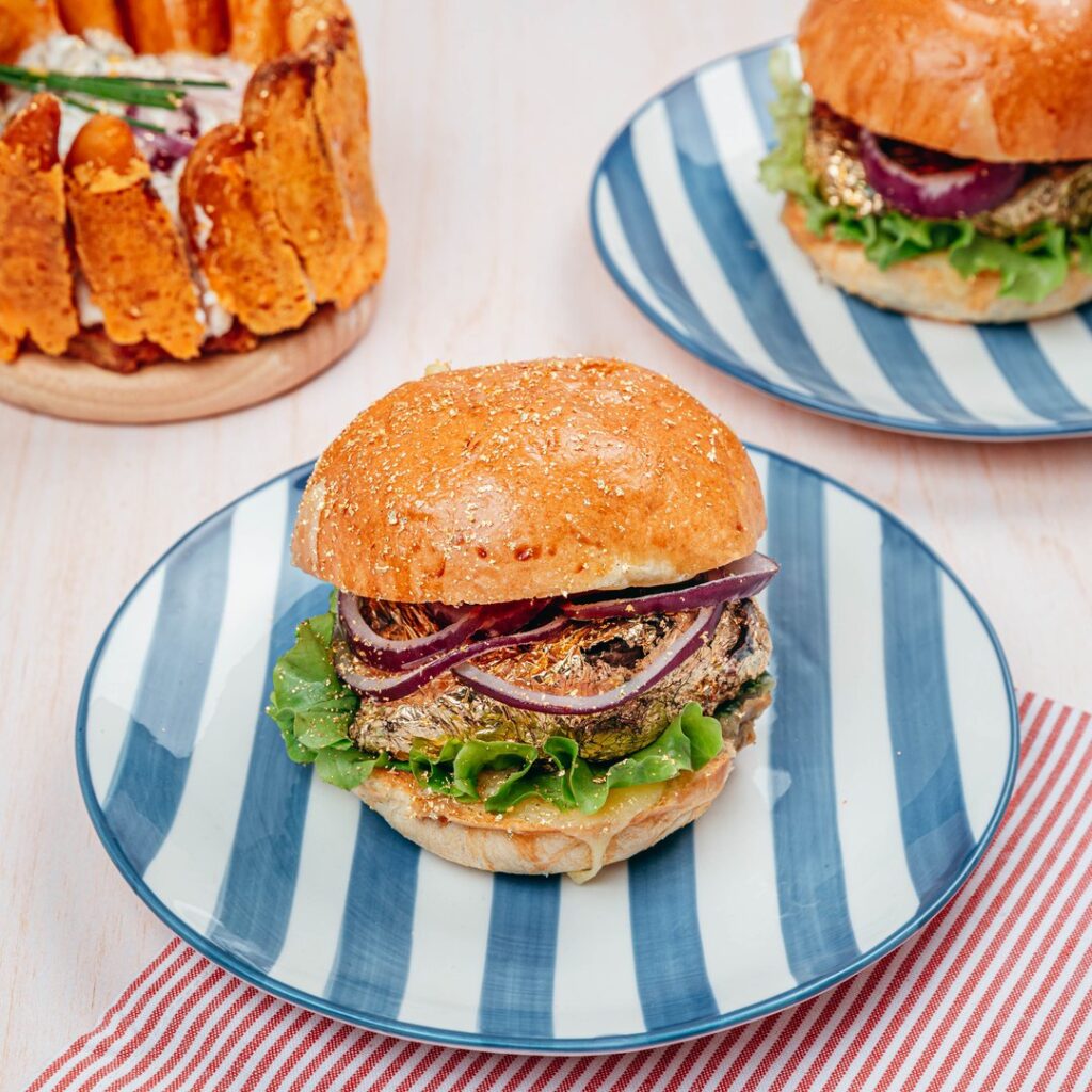 ¡La increíble hamburguesa dorada!