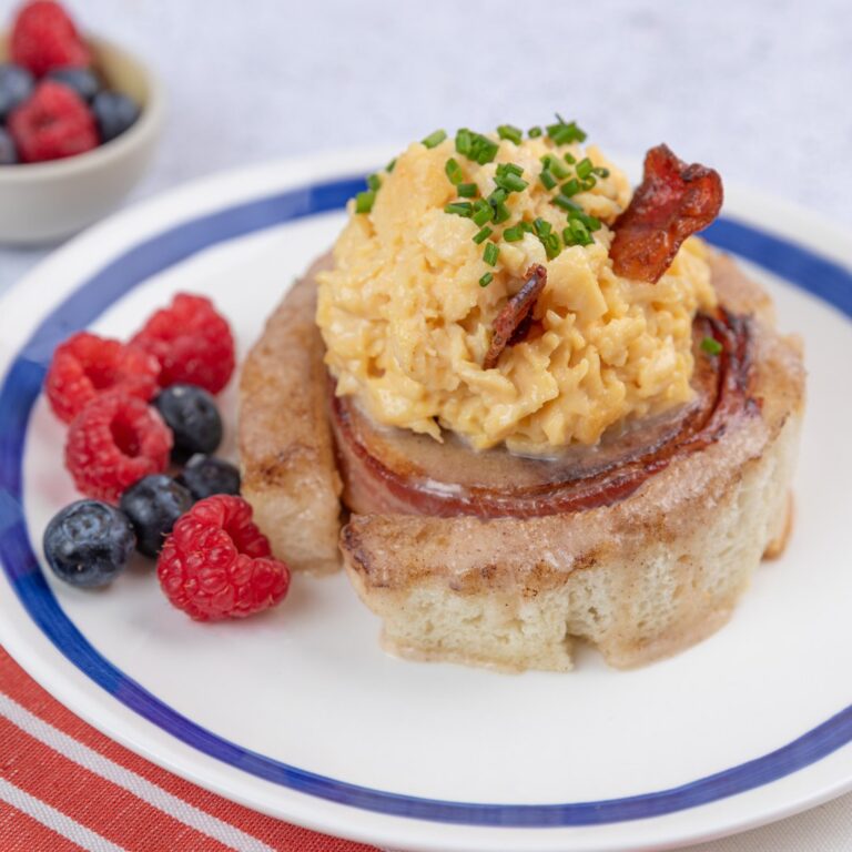 BECfast Cinnamon Rolls