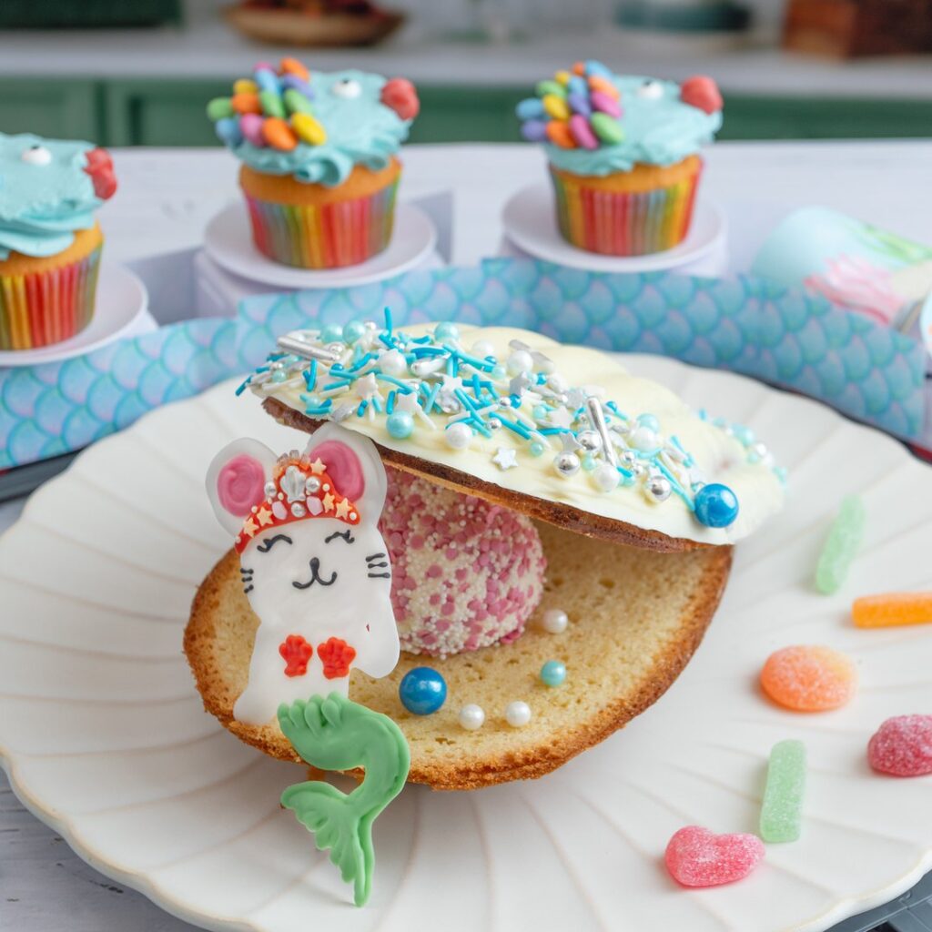 Lola MerMayd Cake
