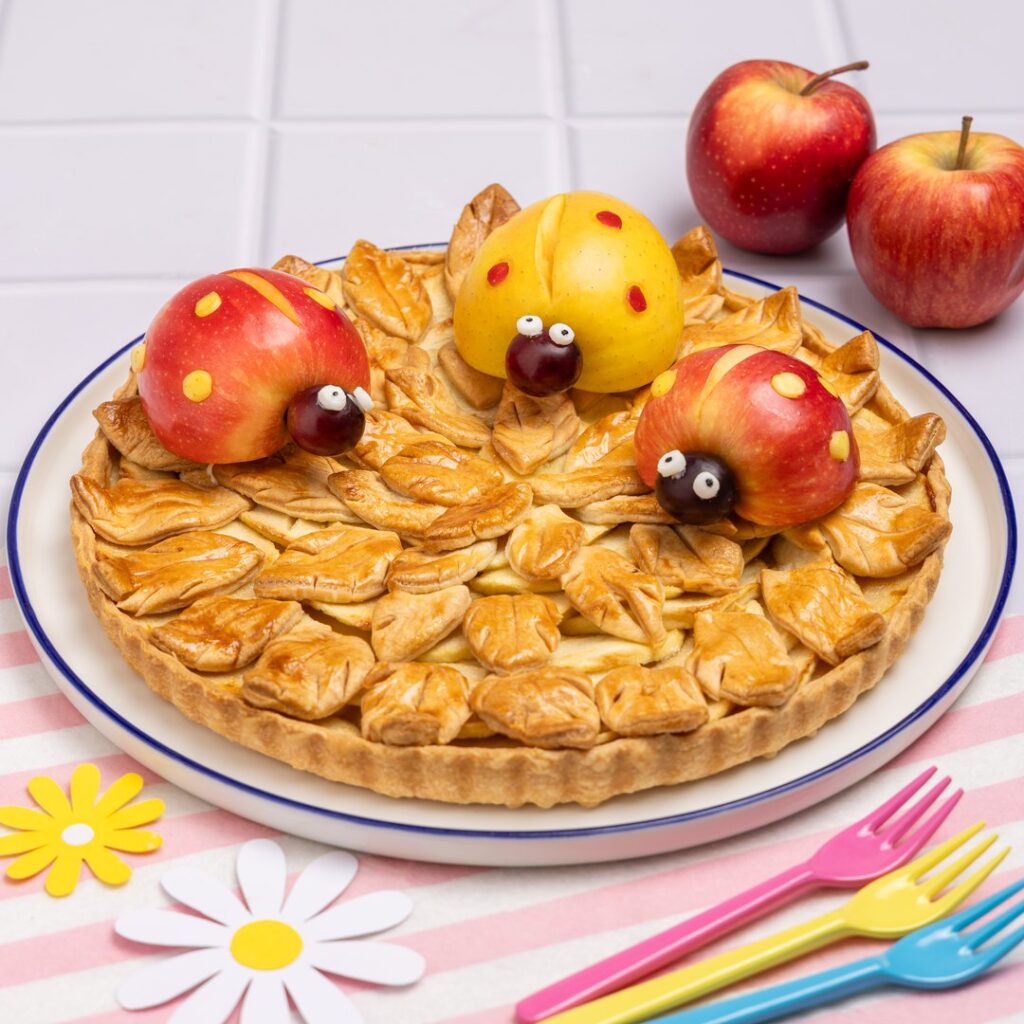 Lady Bug Apple Pie